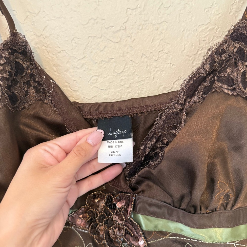 Y2K Daytrip Floral Embroidered Sequin Lace Fairy Top - Picture 5 of 5